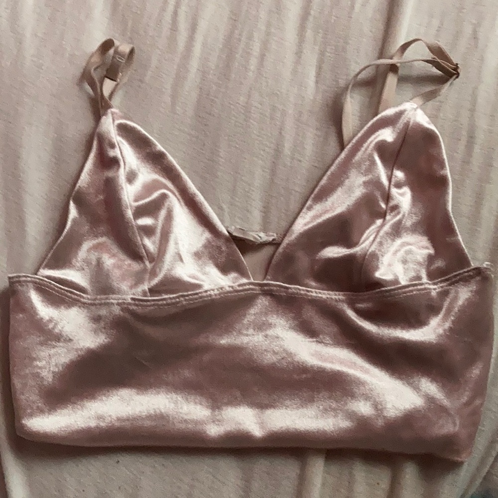 cropped tank top
